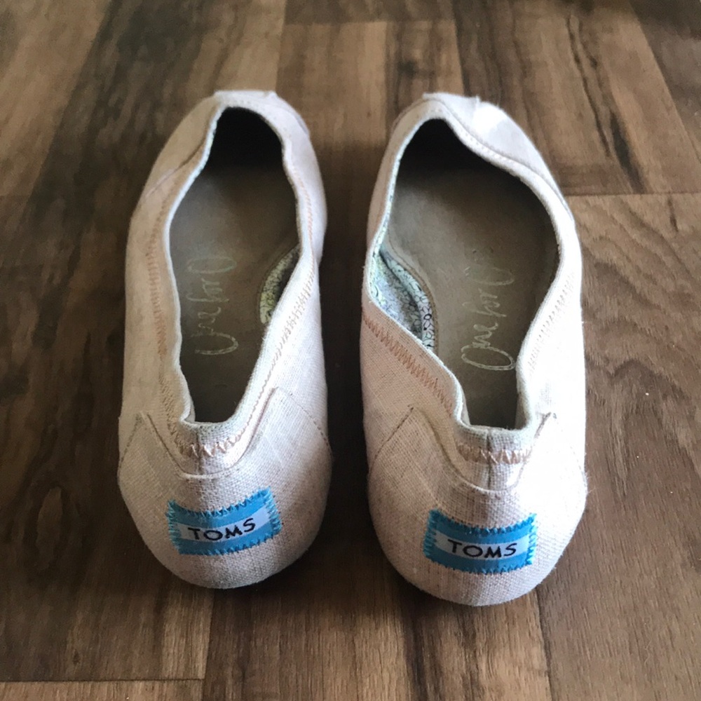 Toms Flats size 8. Light mauve pink color!